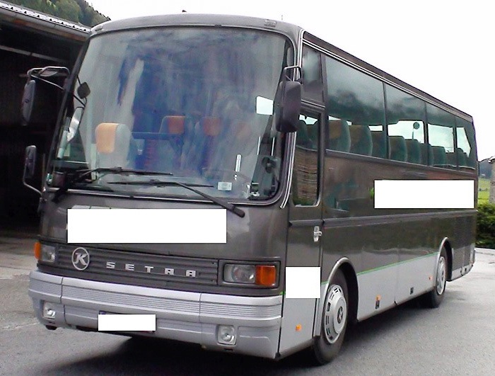 Setra S 211 HD 1.jpg